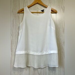 Ann Taylor White Pleated Sleeveless Blouse  NWOT Size MP